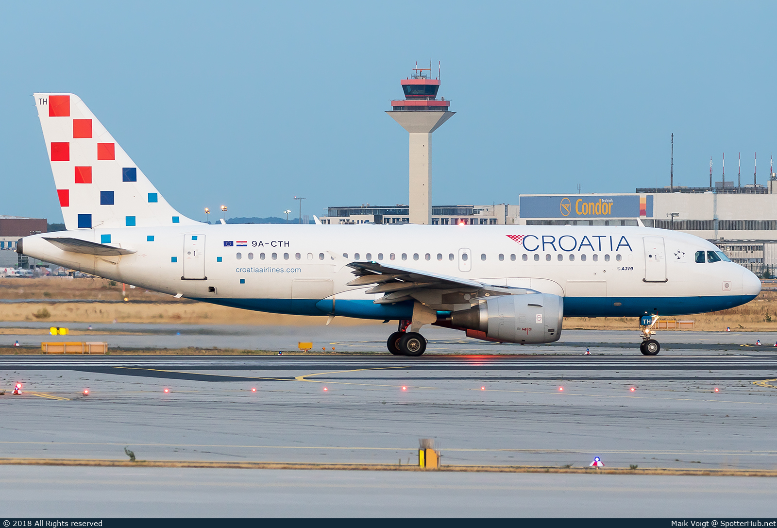 Photo of 9A-CTH - Airbus A319-112 operated by Croatia Airlines