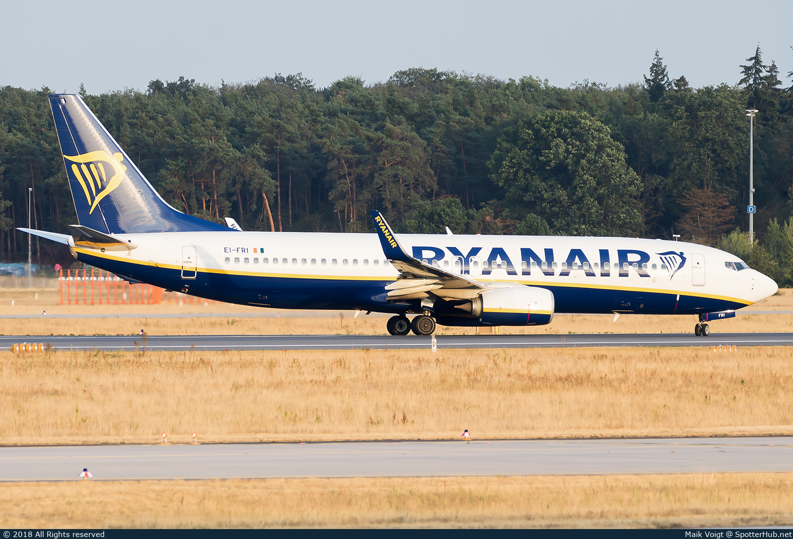 Photo of EI-FRI - Boeing 737-8AS operated by Ryanair