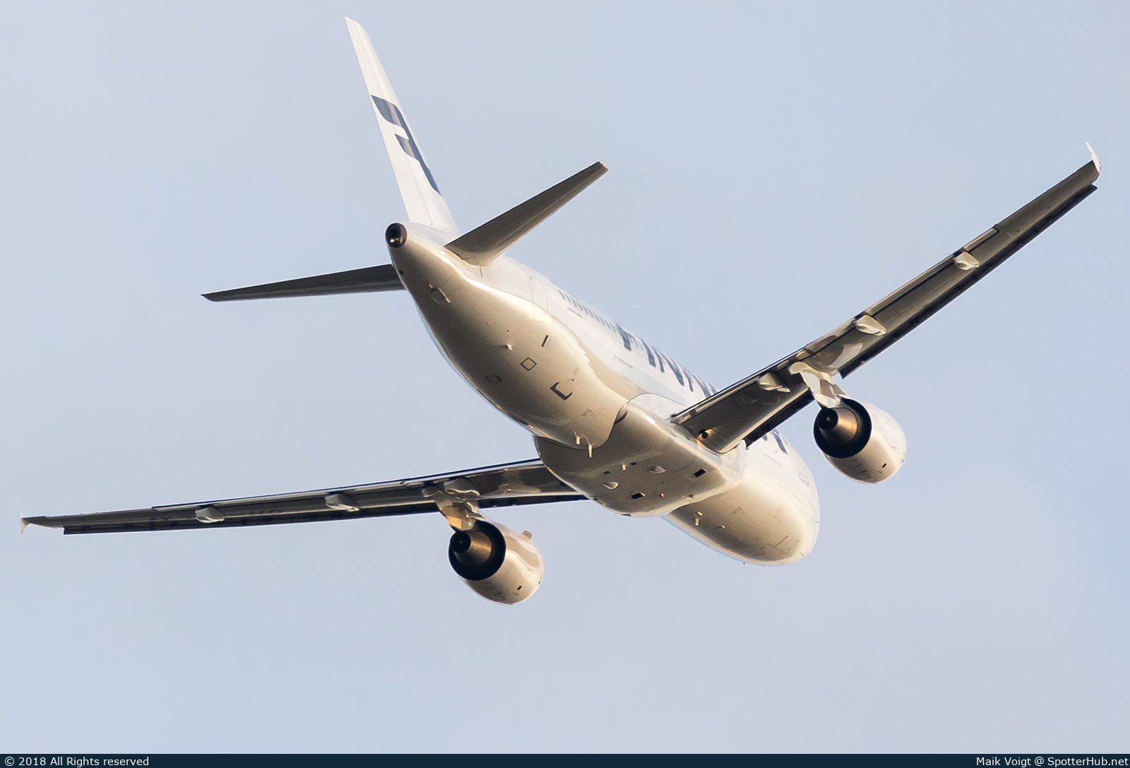 Photo of OH-LXI - Airbus A320-214 operated by Finnair