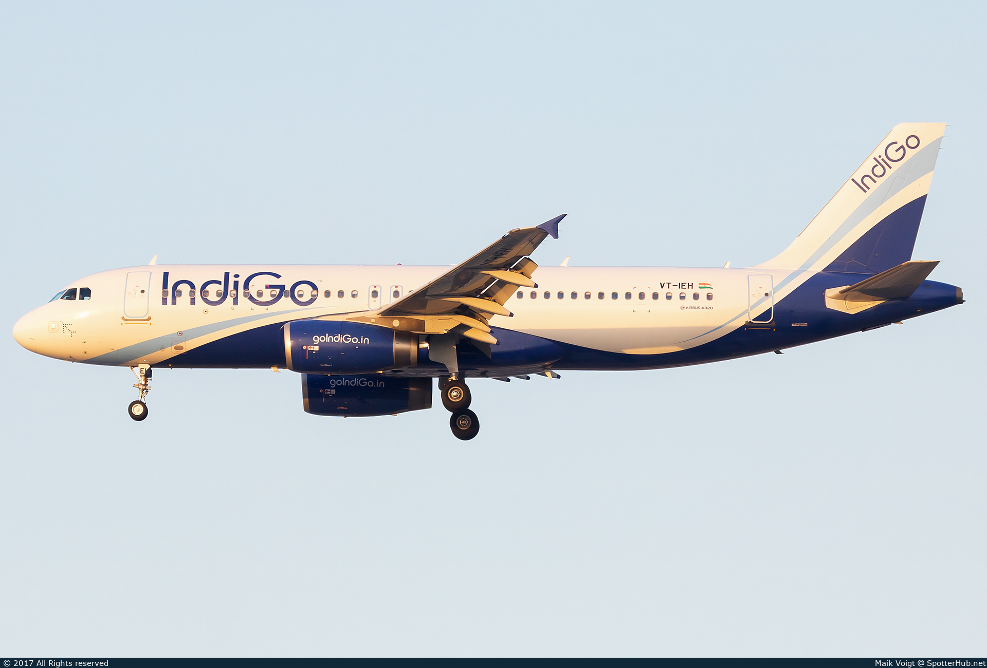 Photo of VT-IEH - Airbus A320-232 operated by IndiGo