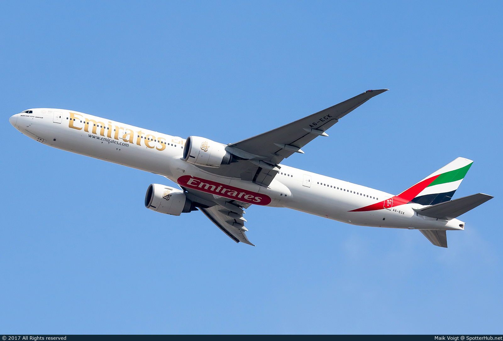 Photo of A6-ECK - Boeing 777-31H(ER) operated by Emirates