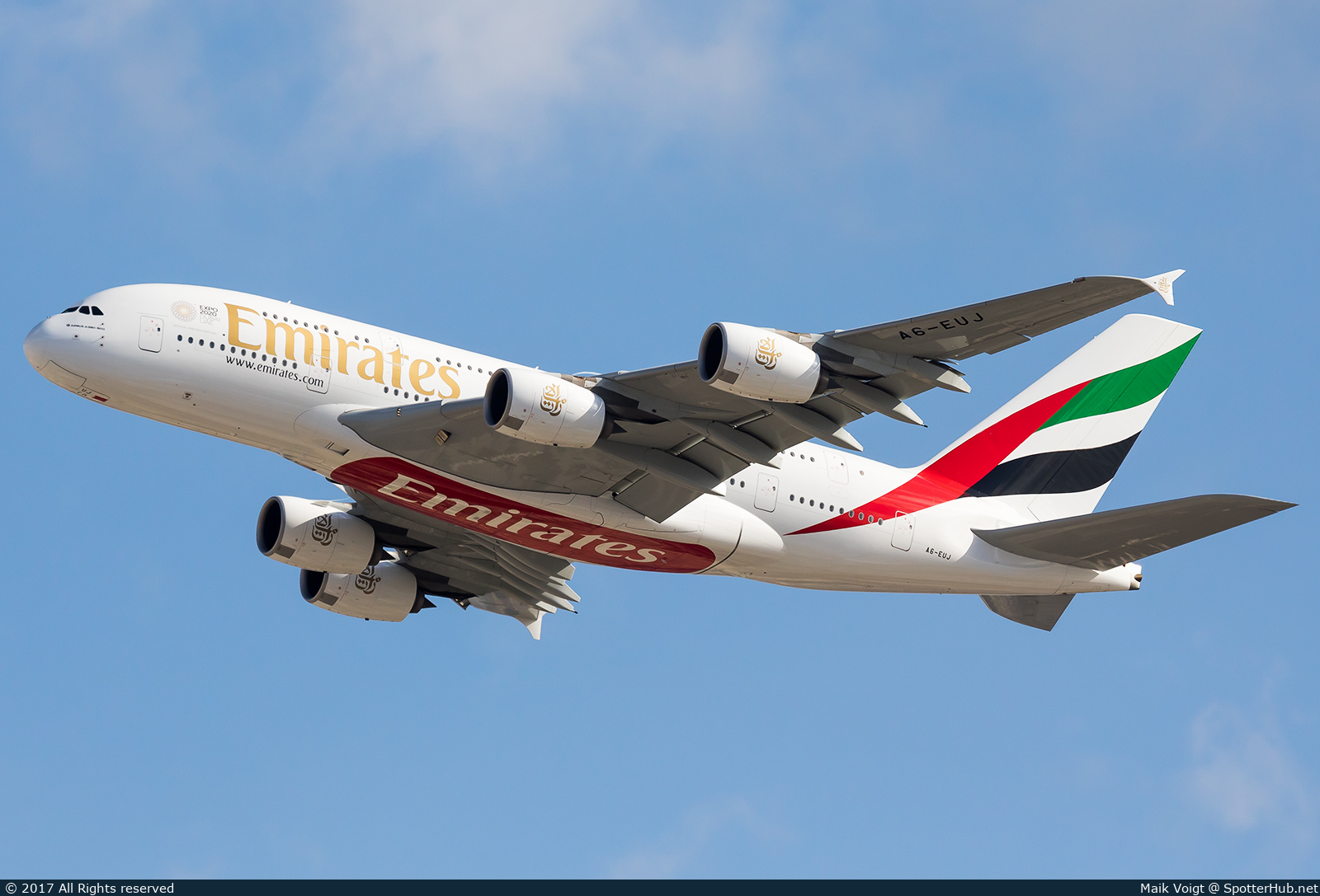 Photo of A6-EUJ - Airbus A380-861 operated by Emirates