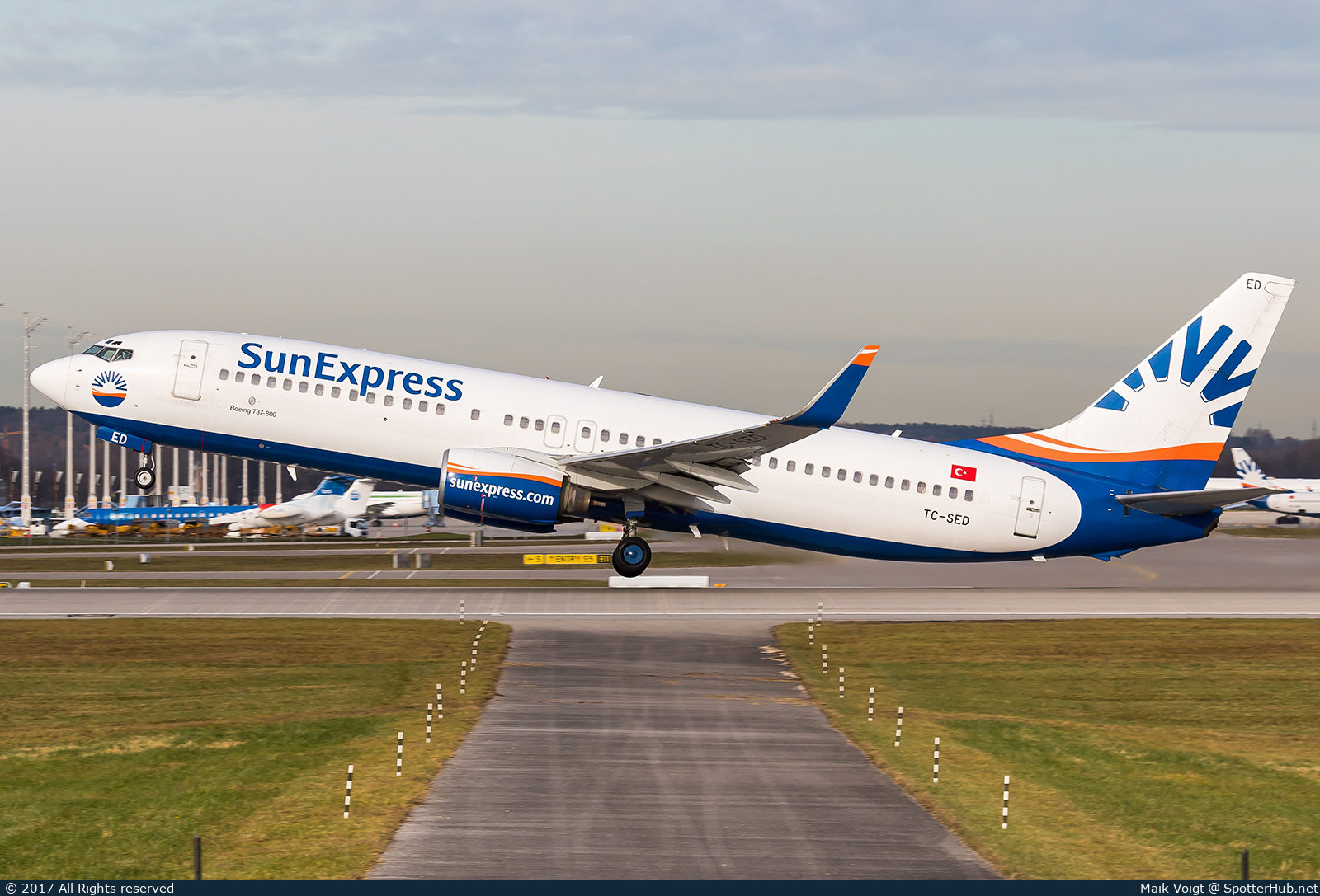 Photo of TC-SED - Boeing 737-8CX operated by SunExpress