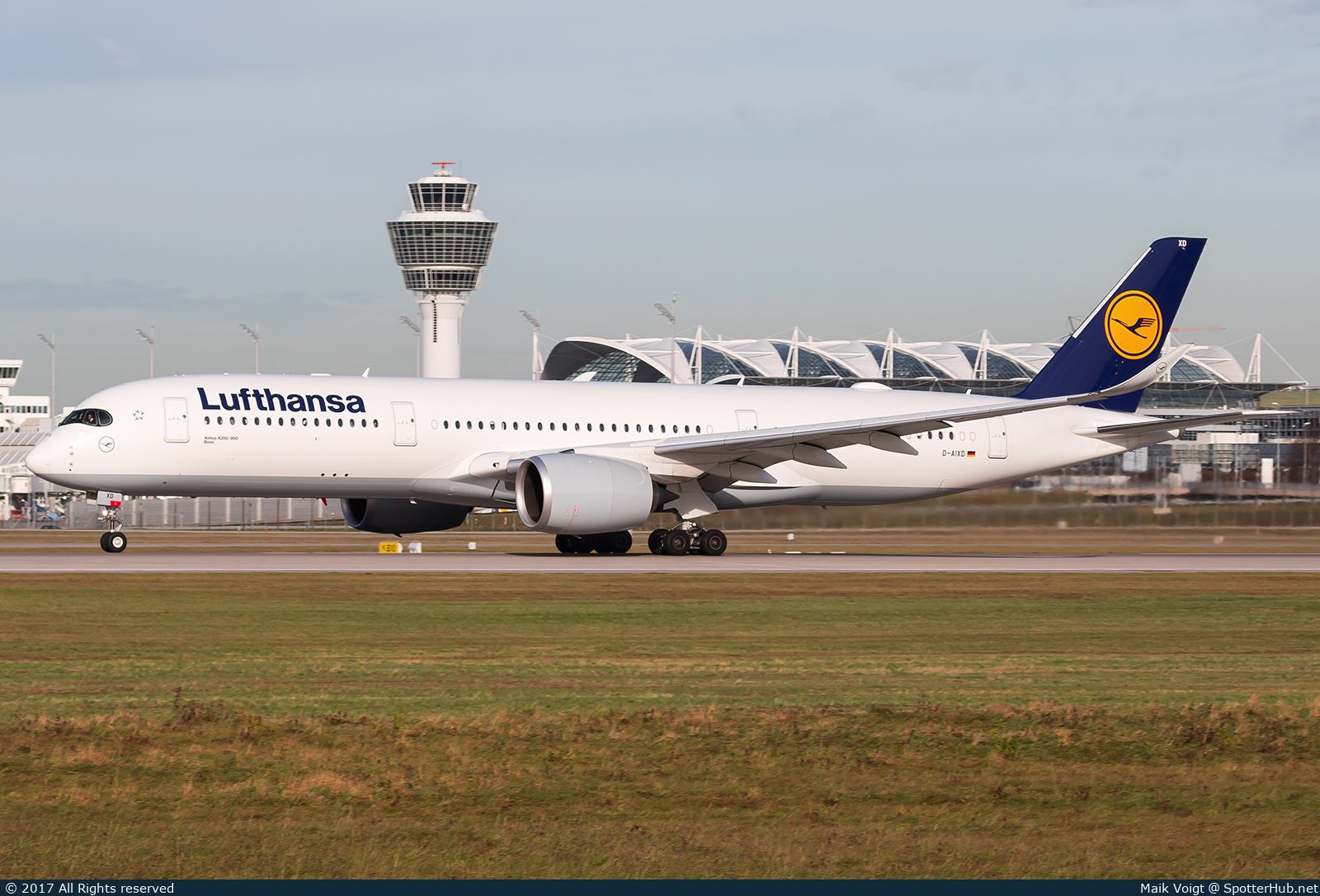 Photo of D-AIXD - Airbus A350-941 operated by Lufthansa