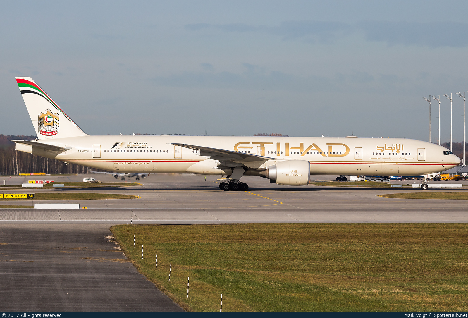 Photo of A6-ETN - Boeing 777-3FX(ER) operated by Etihad Airways