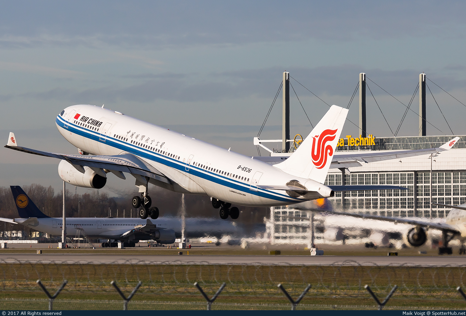 Photo of B-6536 - Airbus A330-243 operated by Air China