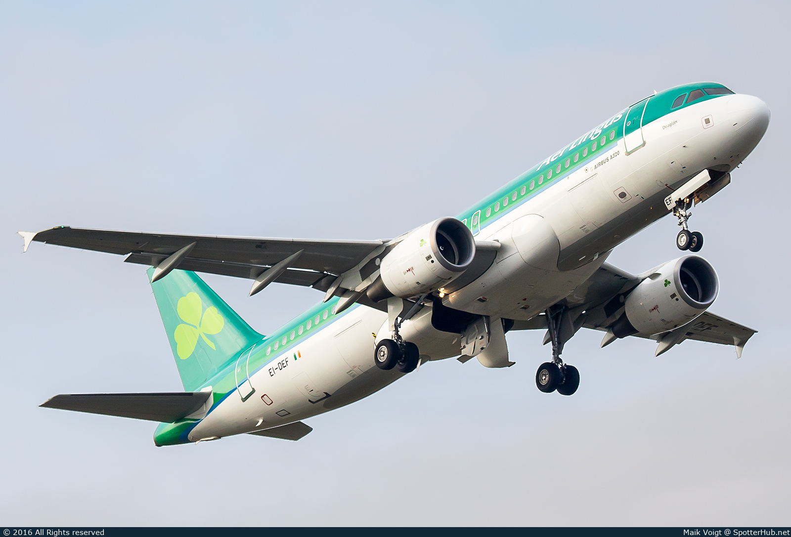 Photo of EI-DEF - Airbus A320-214 operated by Aer Lingus