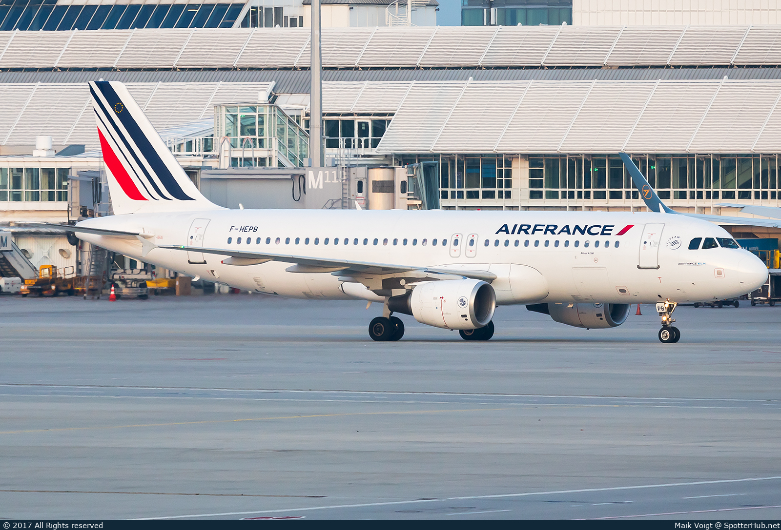Photo of F-HEPB - Airbus A320-214 operated by Air France