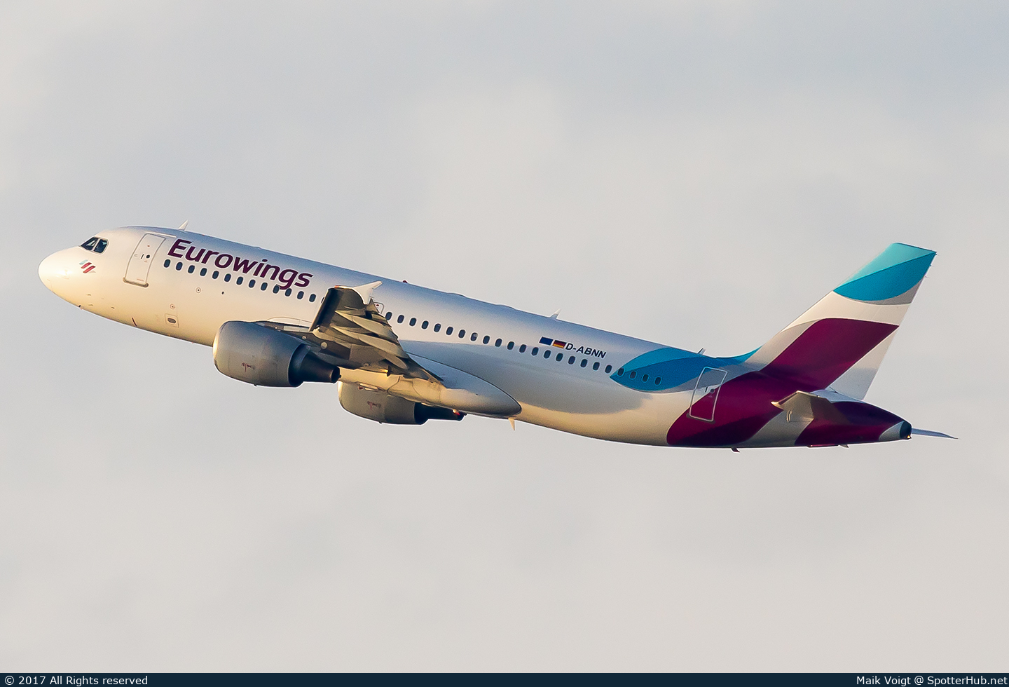 Photo of D-ABNN - Airbus A320-214 operated by Eurowings