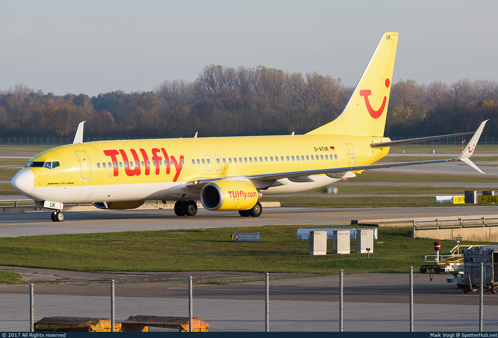 Photo of D-ATUK - Boeing 737-8K5 operated by TUIfly