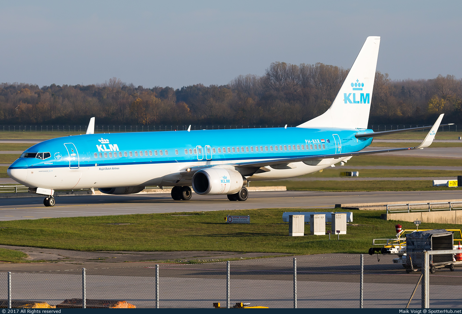 Photo of PH-BXR - Boeing 737-9K2 operated by KLM Royal Dutch Airlines