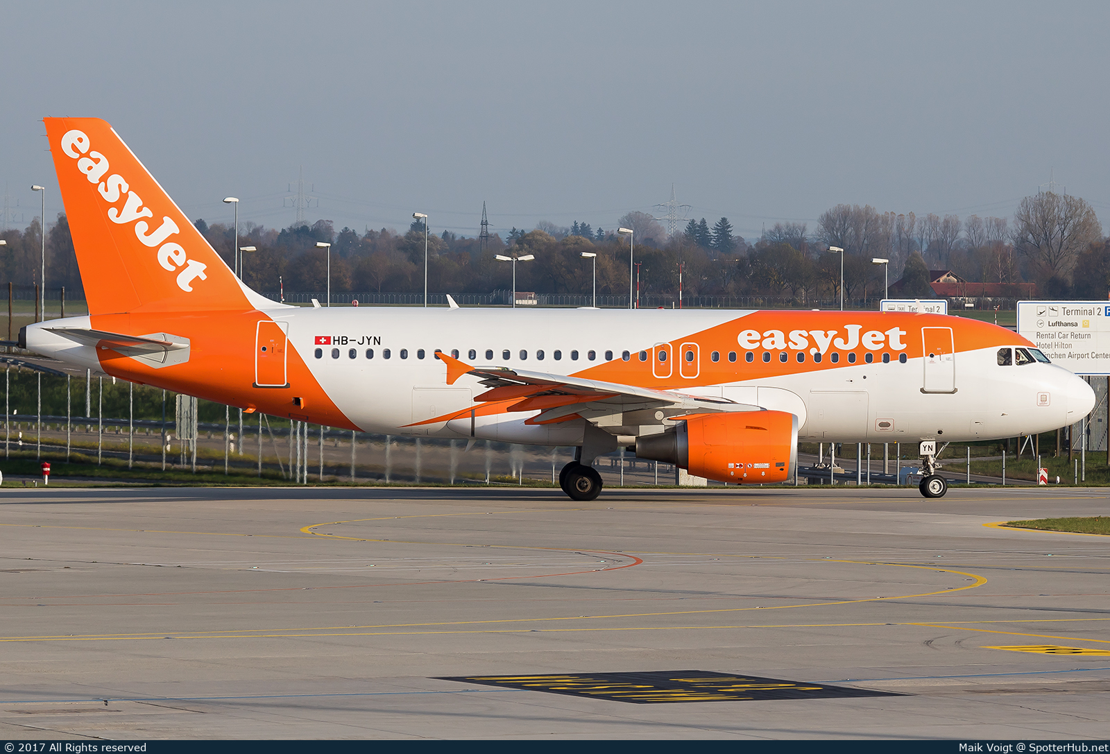 Photo of HB-JYN - Airbus A319-111 operated by easyJet Switzerland