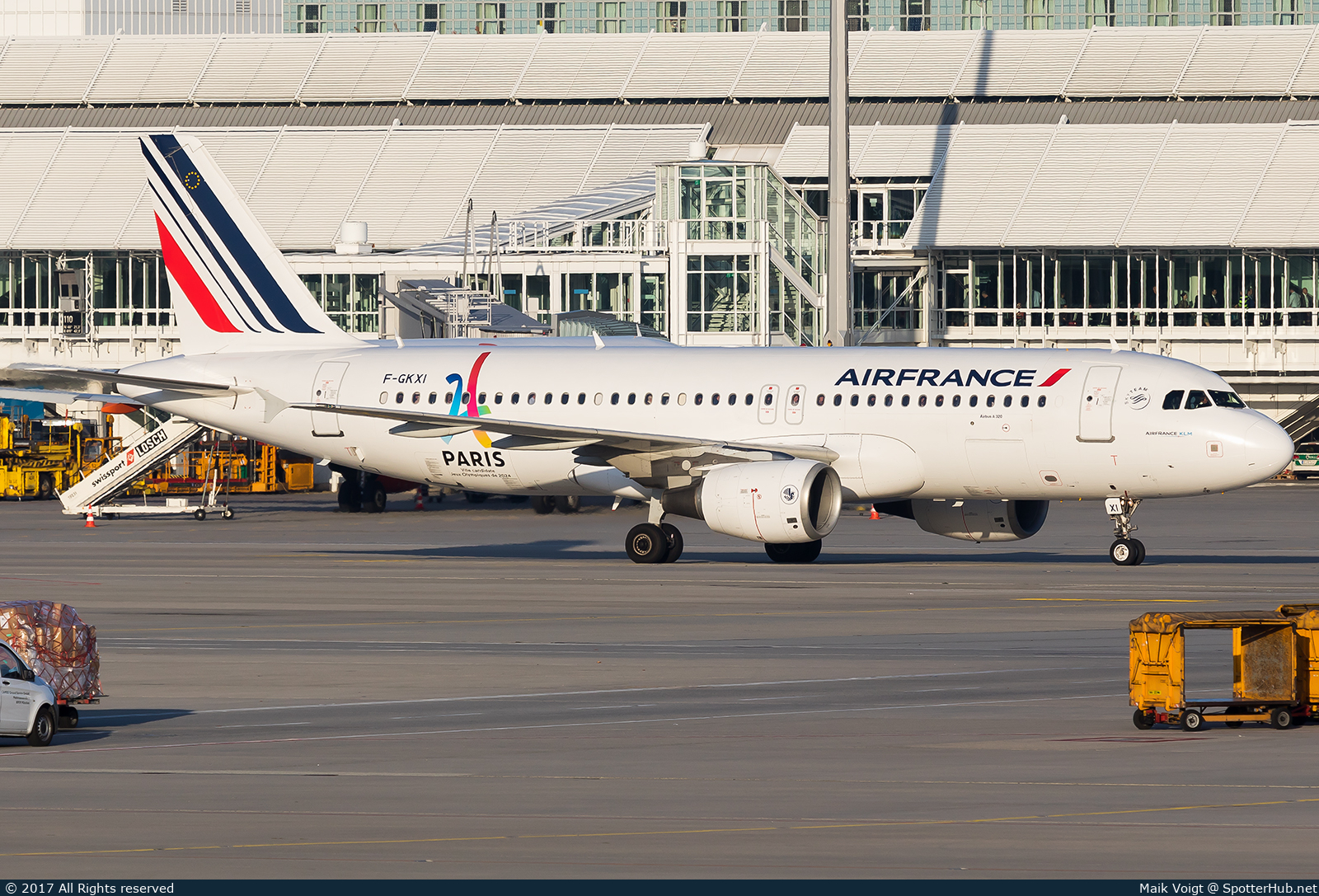Photo of F-GKXI - Airbus A320-214 operated by Air France