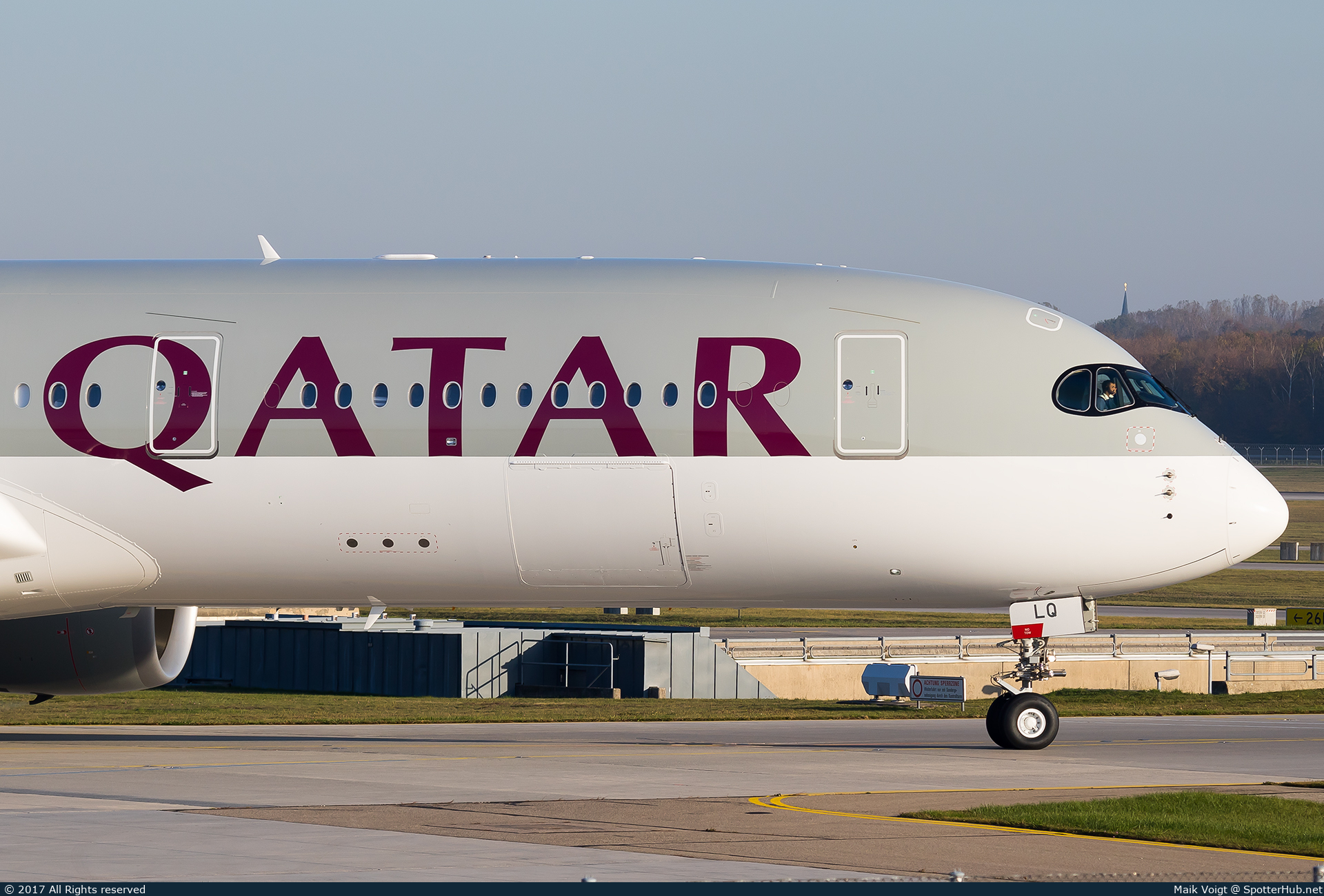 Photo of A7-ALQ - Airbus A350-941 operated by Qatar Airways