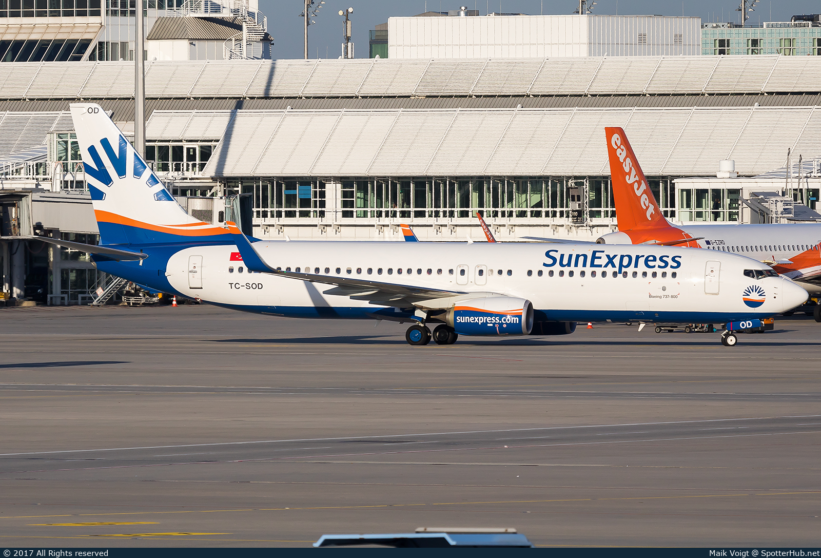 Photo of TC-SOD - Boeing 737-8HC operated by SunExpress