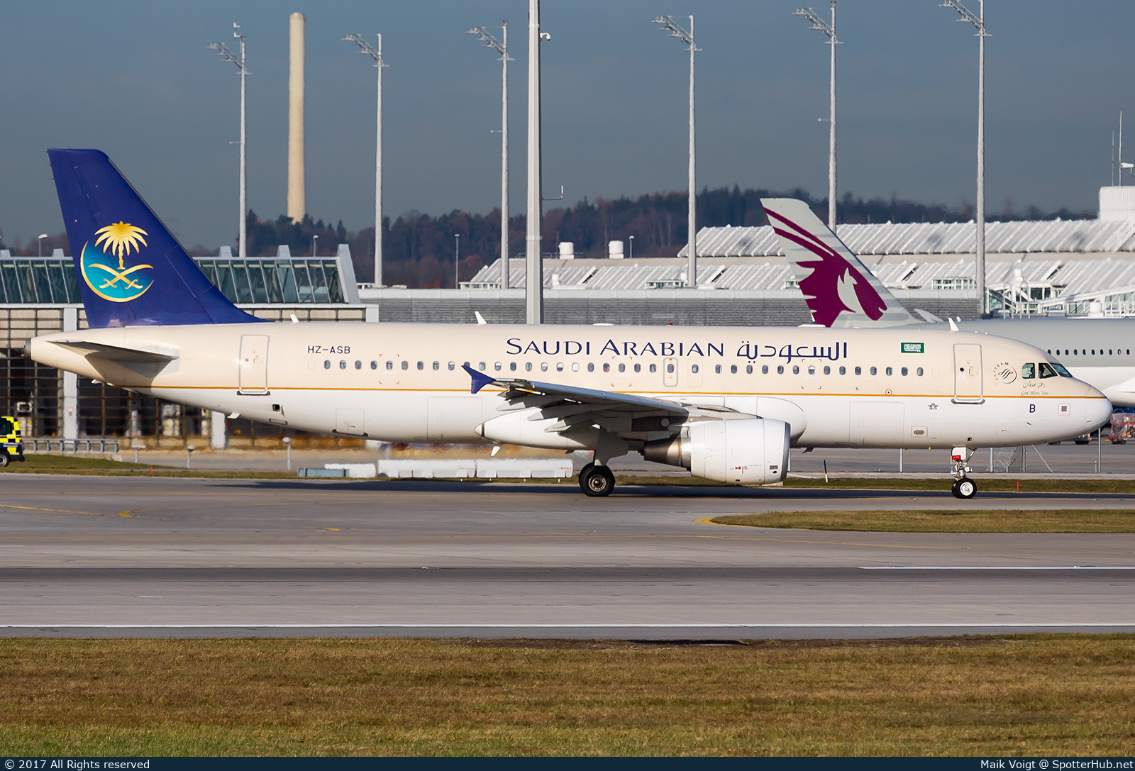 Photo of HZ-ASB - Airbus A320-214 operated by Saudi Arabian Airlines