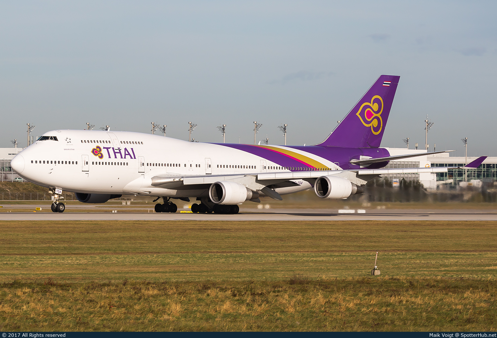 Photo of HS-TGA - Boeing 747-4D7 operated by Thai Airways International