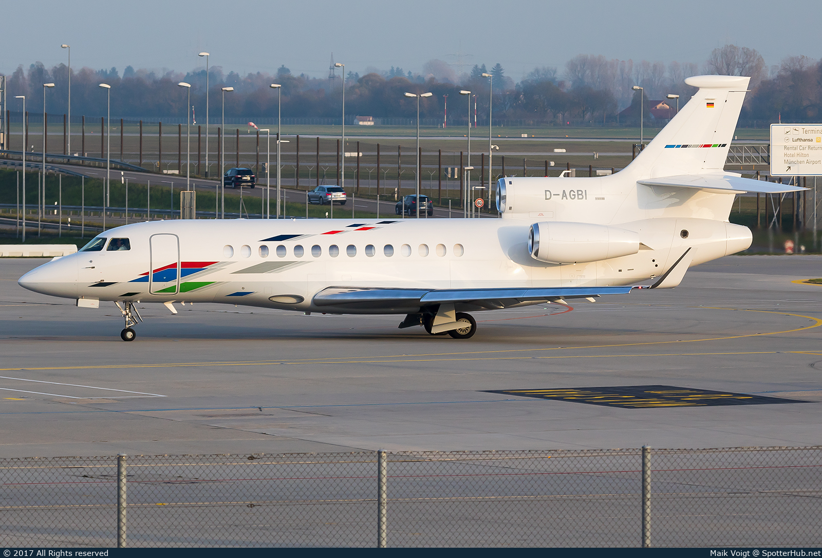 Photo of D-AGBI - Dassault Falcon 7X operated by Volkswagen AirService