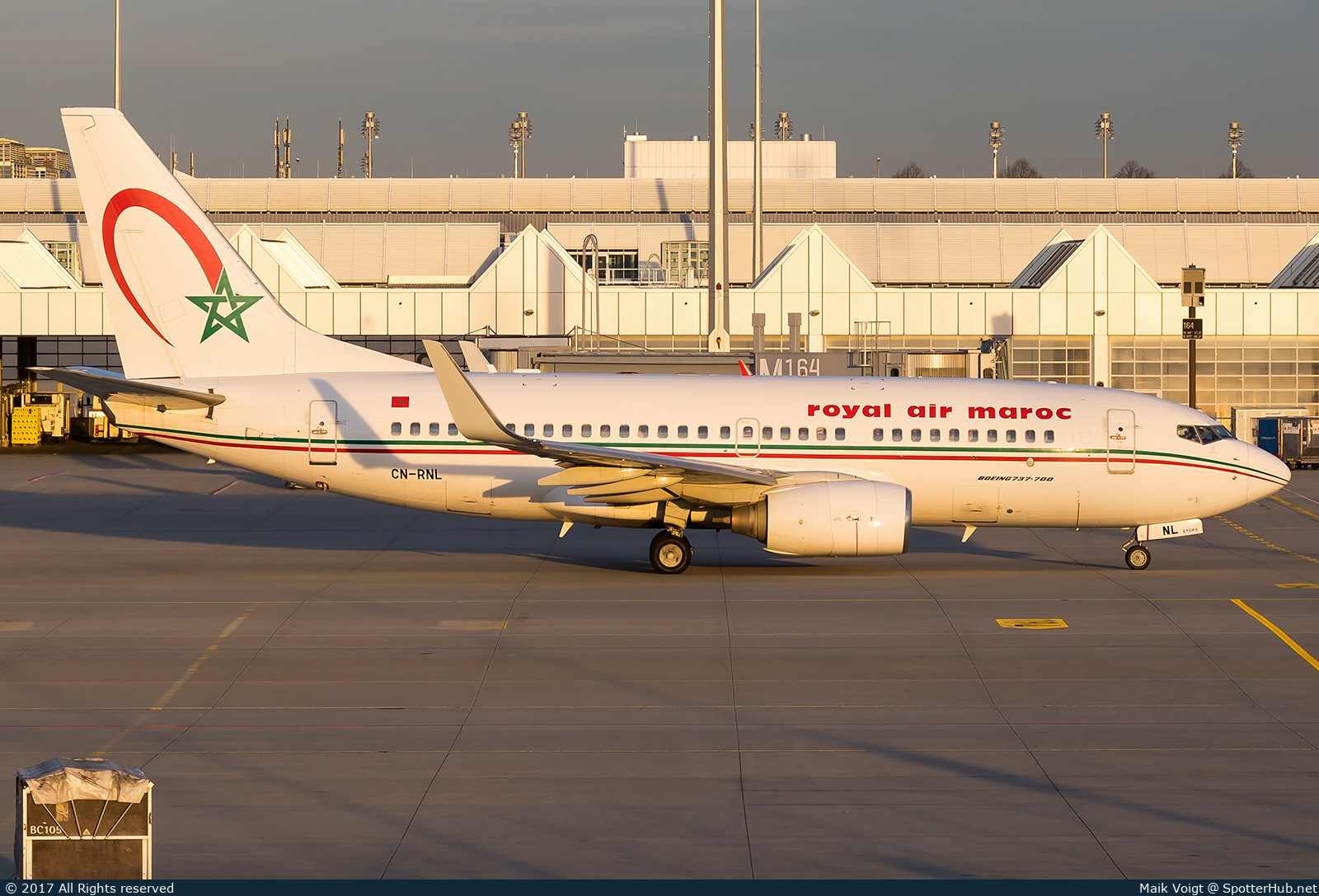 Photo of CN-RNL - Boeing 737-7B6 operated by Royal Air Maroc
