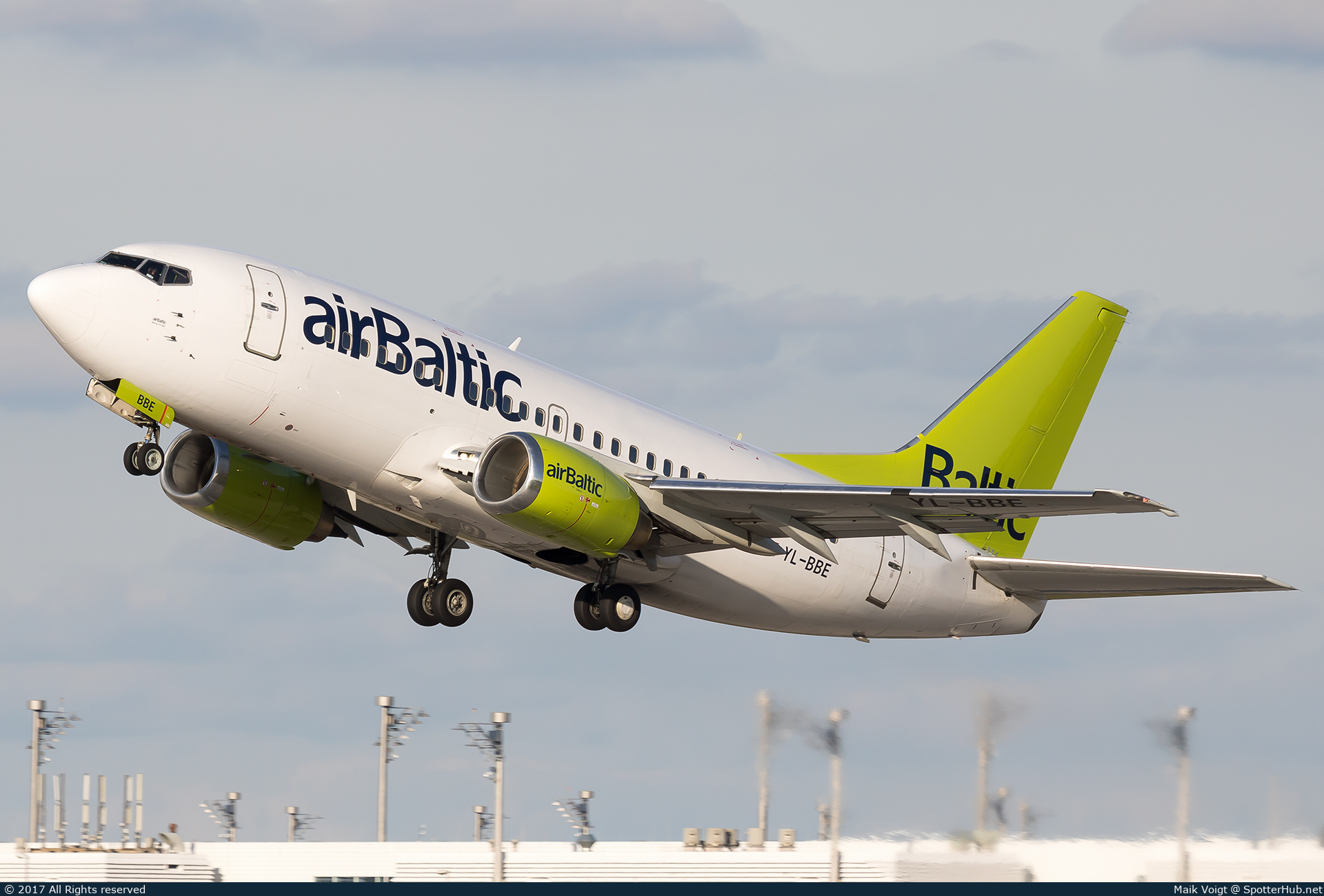 Photo of YL-BBE - Boeing 737-53S operated by airBaltic