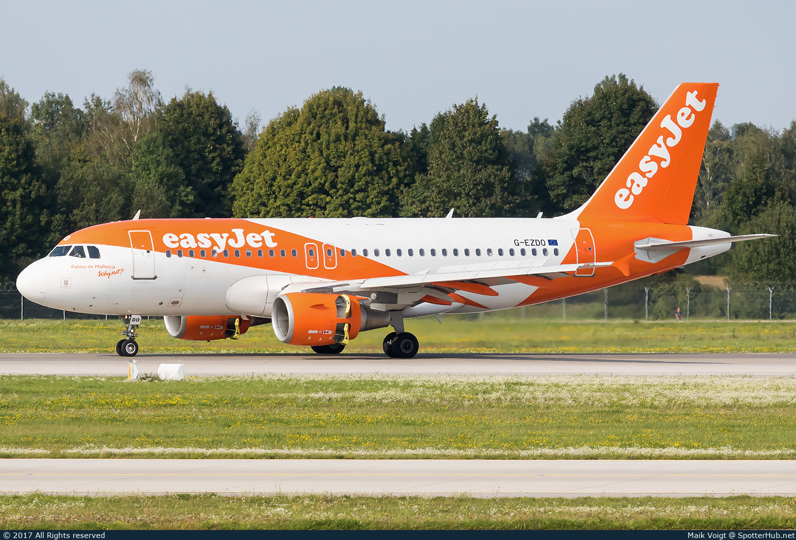 Photo of G-EZDO - Airbus A319-111 operated by easyJet