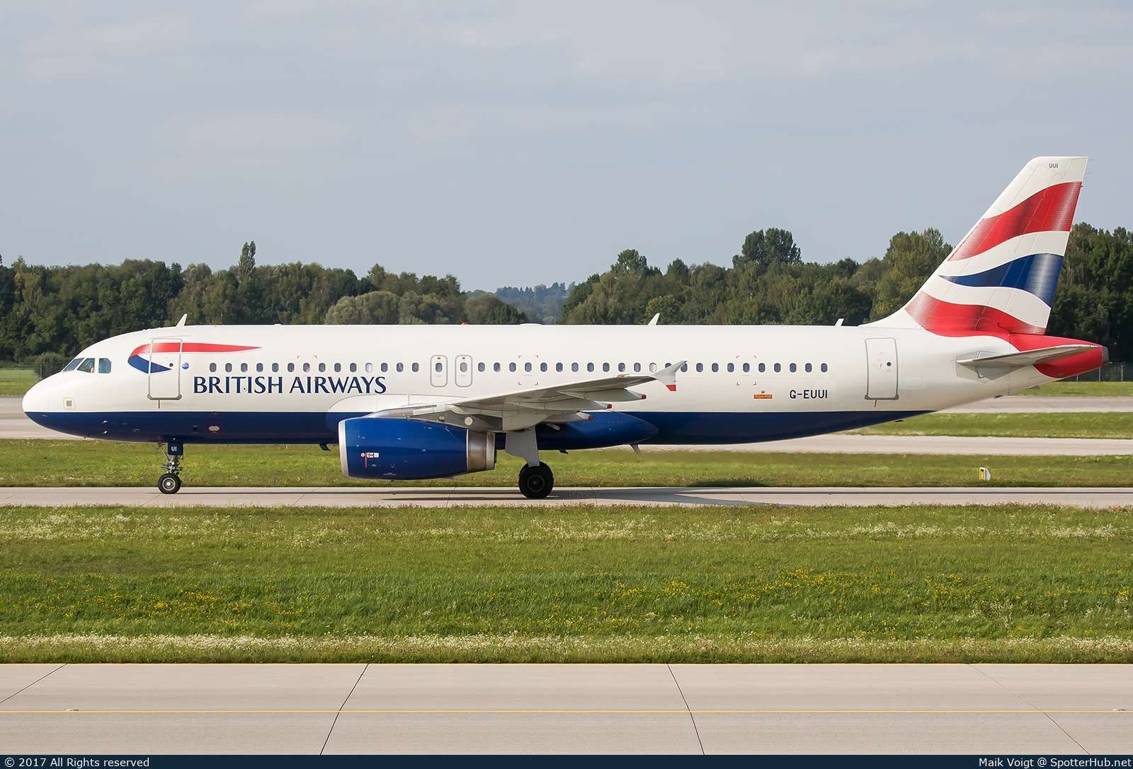 Photo of G-EUUI - Airbus A320-232 operated by British Airways