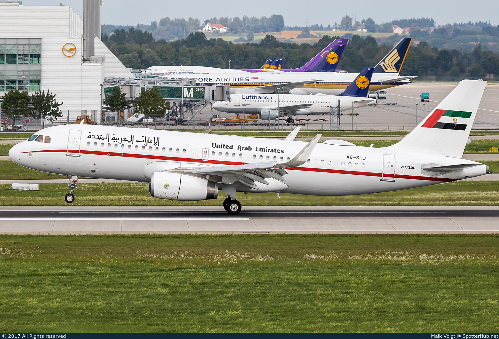 Photo of A6-SHJ - Airbus A320-232(CJ) Prestige operated by Sharjah Ruler's Flight