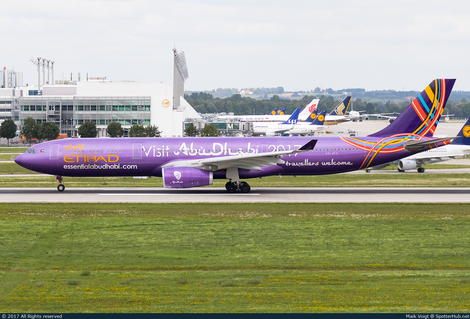 Photo of A6-AFA - Airbus A330-343 operated by Etihad Airways