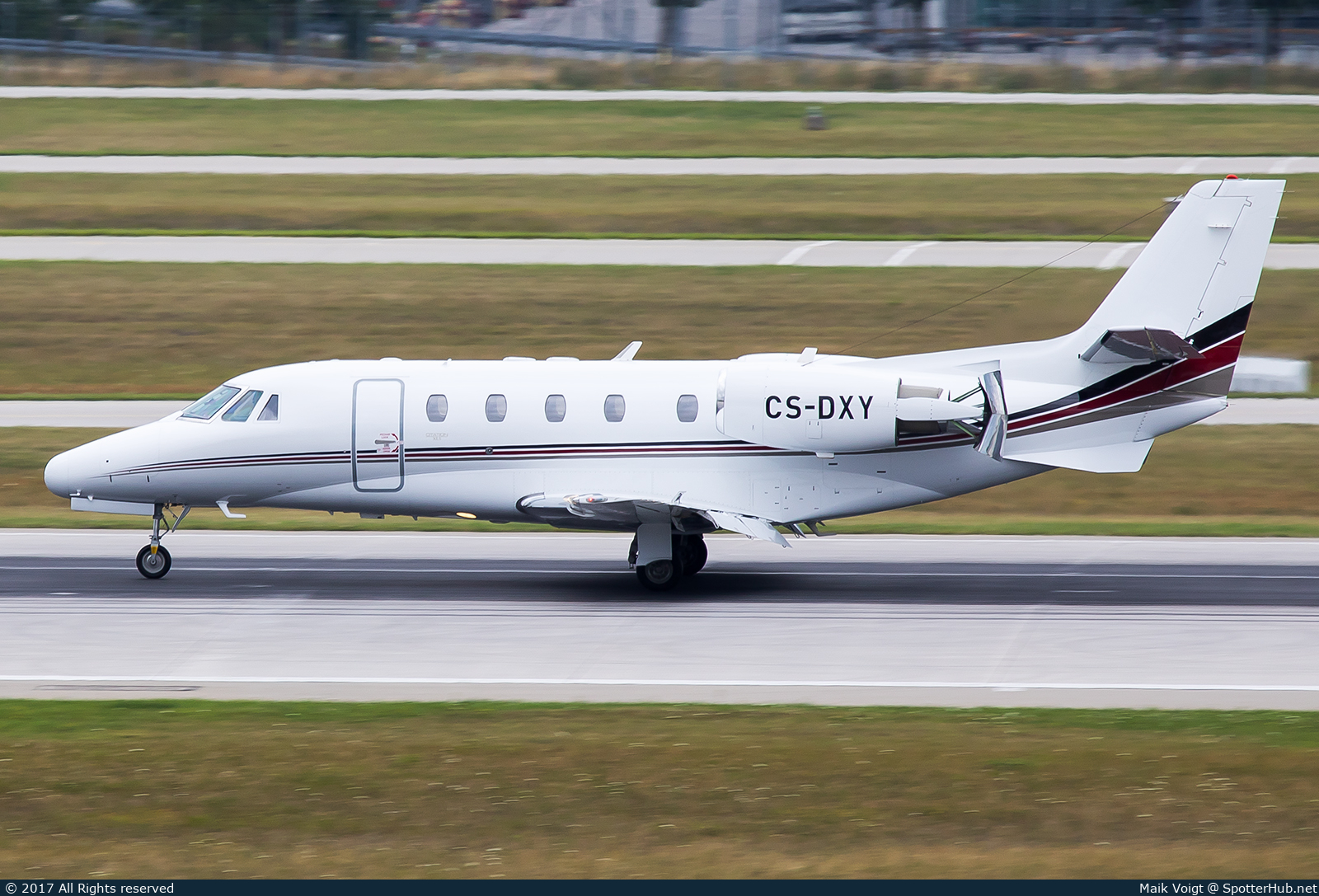 Photo of CS-DXY - Cessna 560XL Citation XLS operated by NetJets Europe