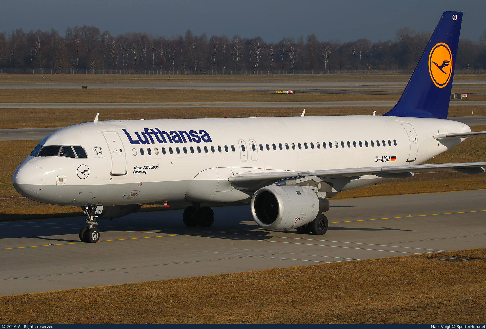 Photo of D-AIQU - Airbus A320-211 operated by Lufthansa