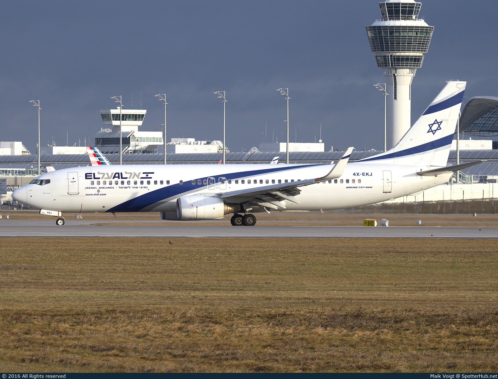 Photo of 4X-EKJ - Boeing 737-85P operated by El Al Israel Airlines