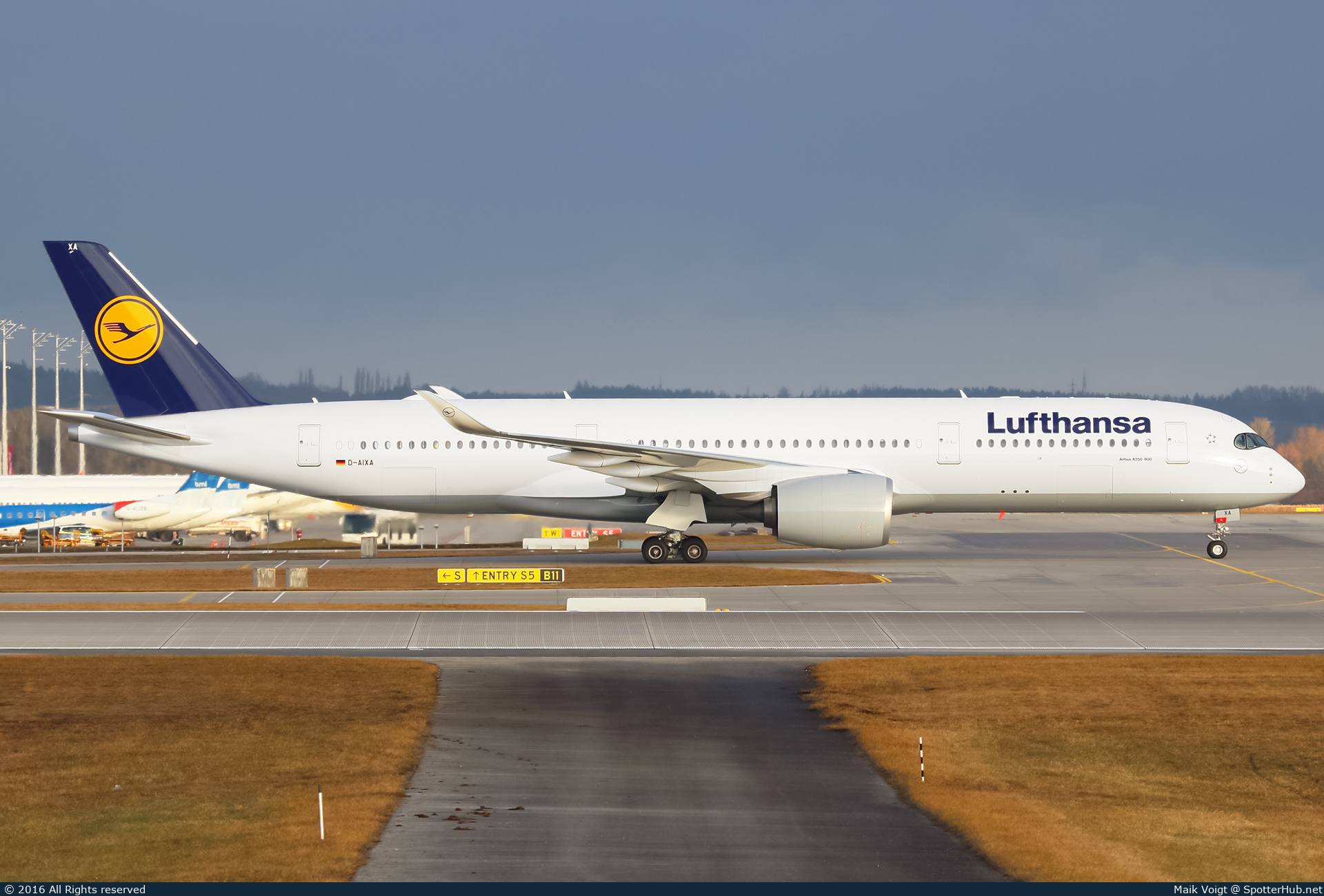 Photo of D-AIXA - Airbus A350-941 operated by Lufthansa