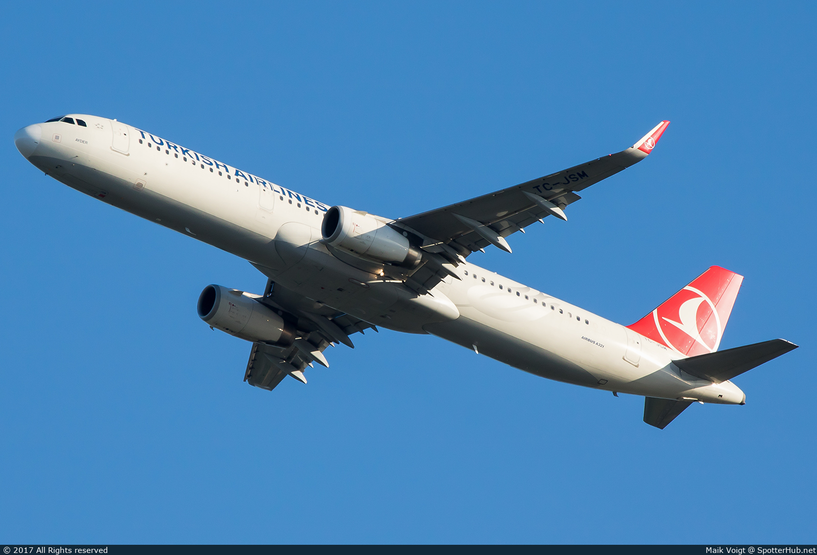 Photo of TC-JSM - Airbus A321-231 operated by Turkish Airlines