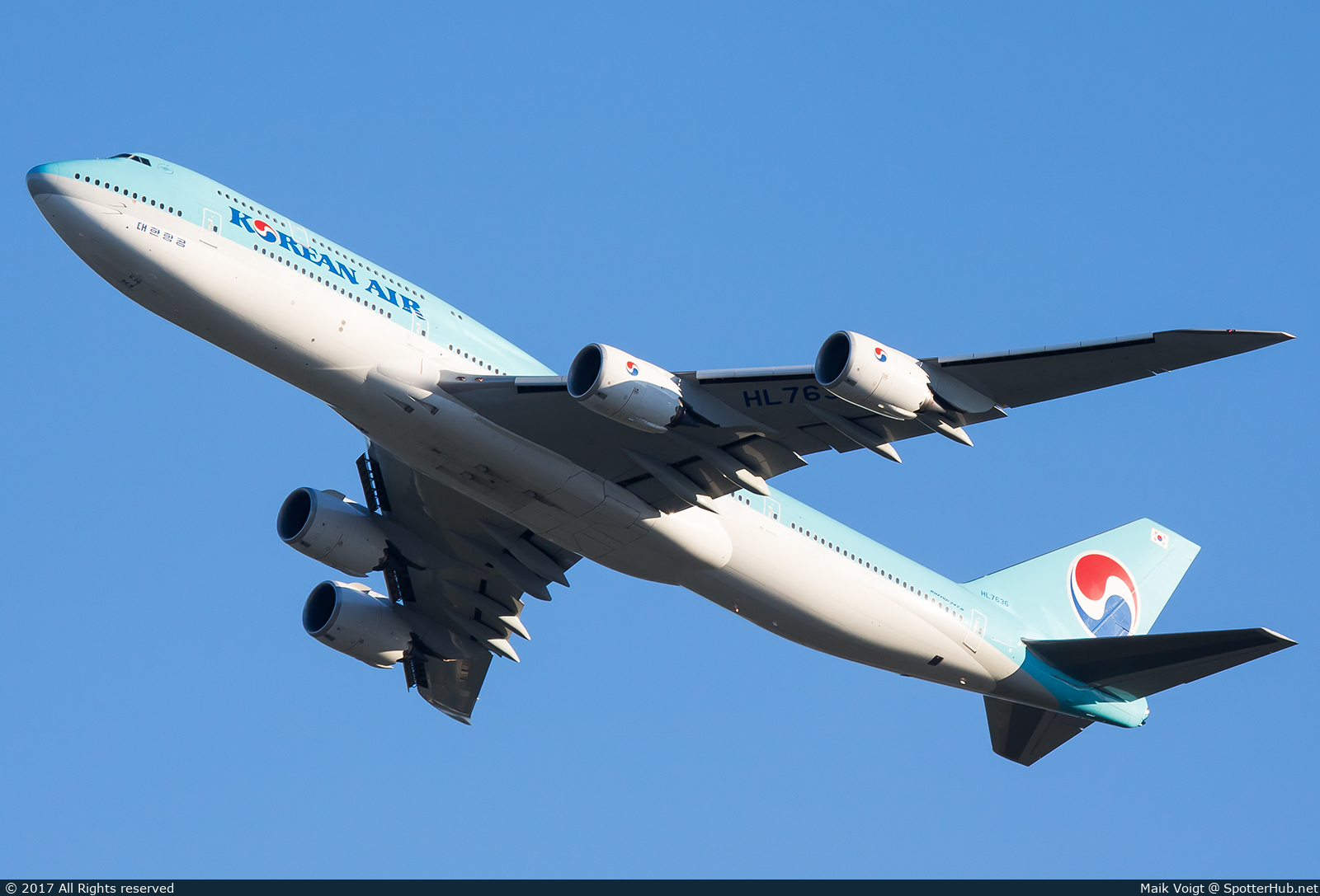 Photo of HL7636 - Boeing 747-8B5 operated by Korean Air