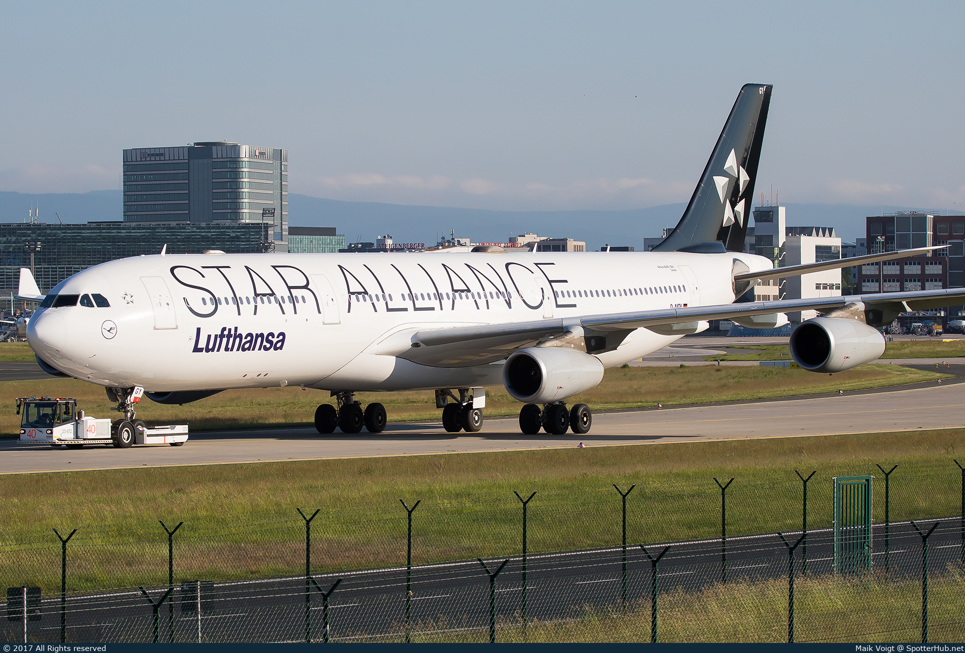 Photo of D-AIGY - Airbus A340-313 operated by Lufthansa
