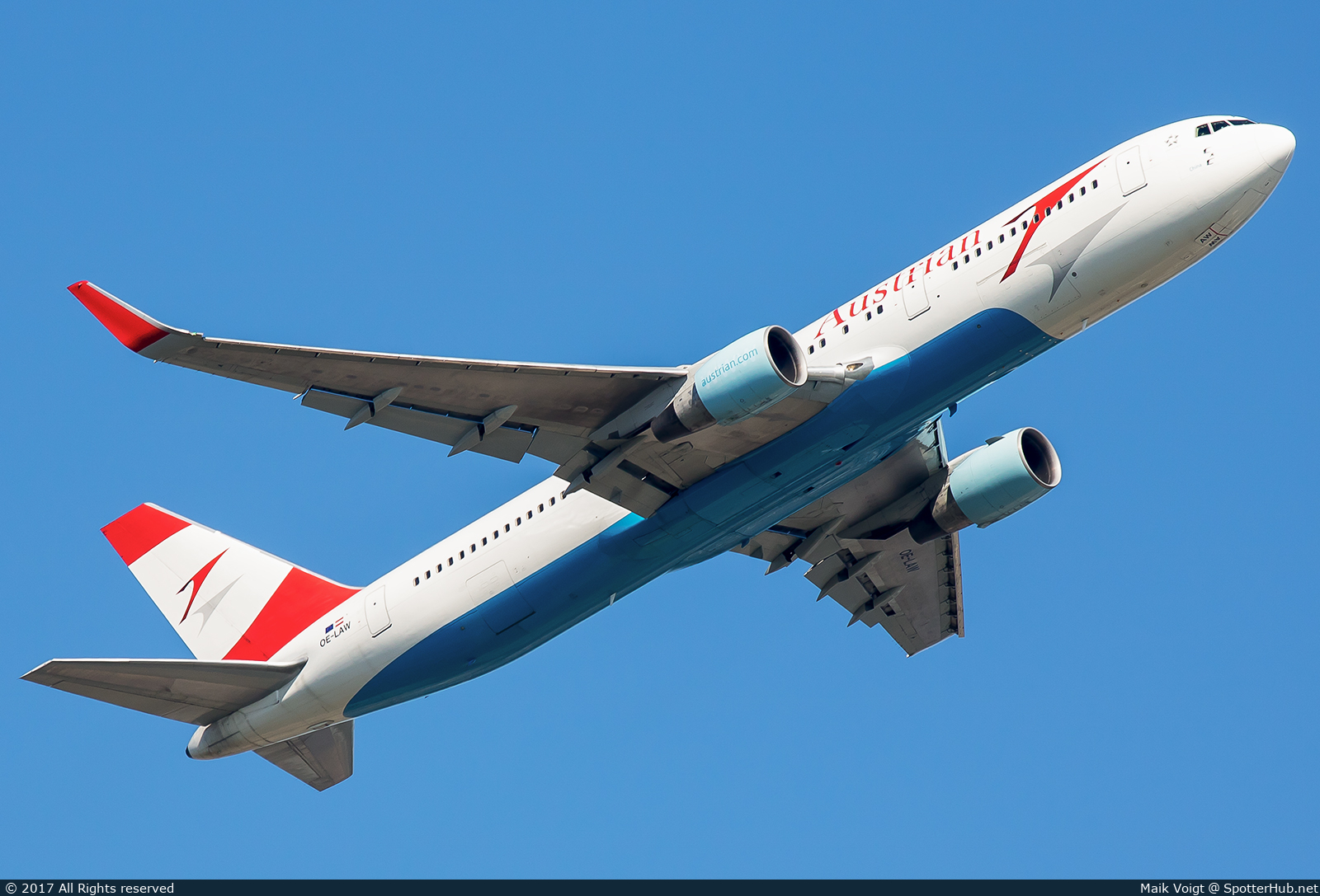 Photo of OE-LAW - Boeing 767-3Z9(ER) operated by Austrian Airlines