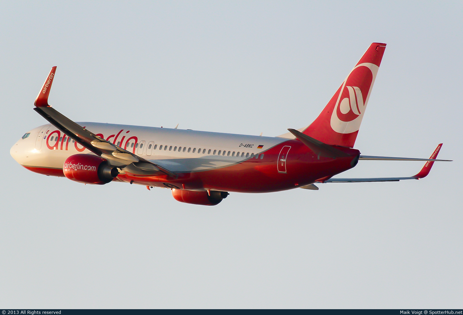Photo of D-ABKC - Boeing 737-86J operated by Air Berlin