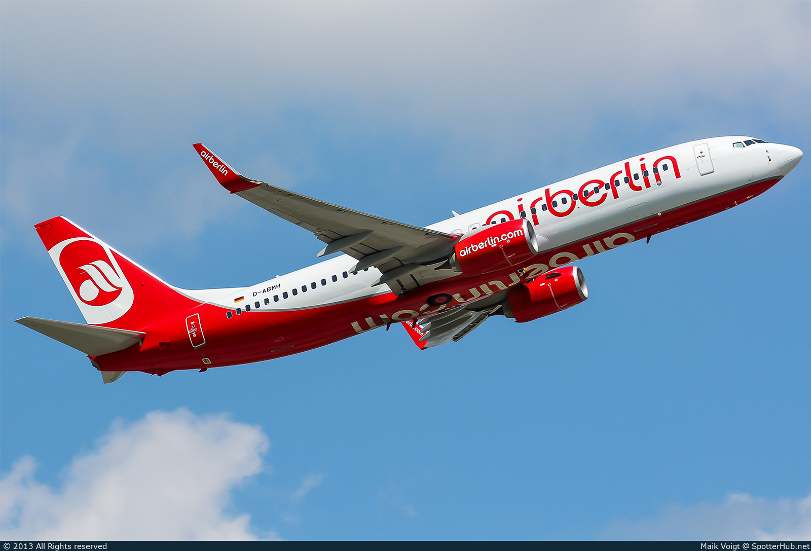 Photo of D-ABMH - Boeing 737-86J operated by Air Berlin