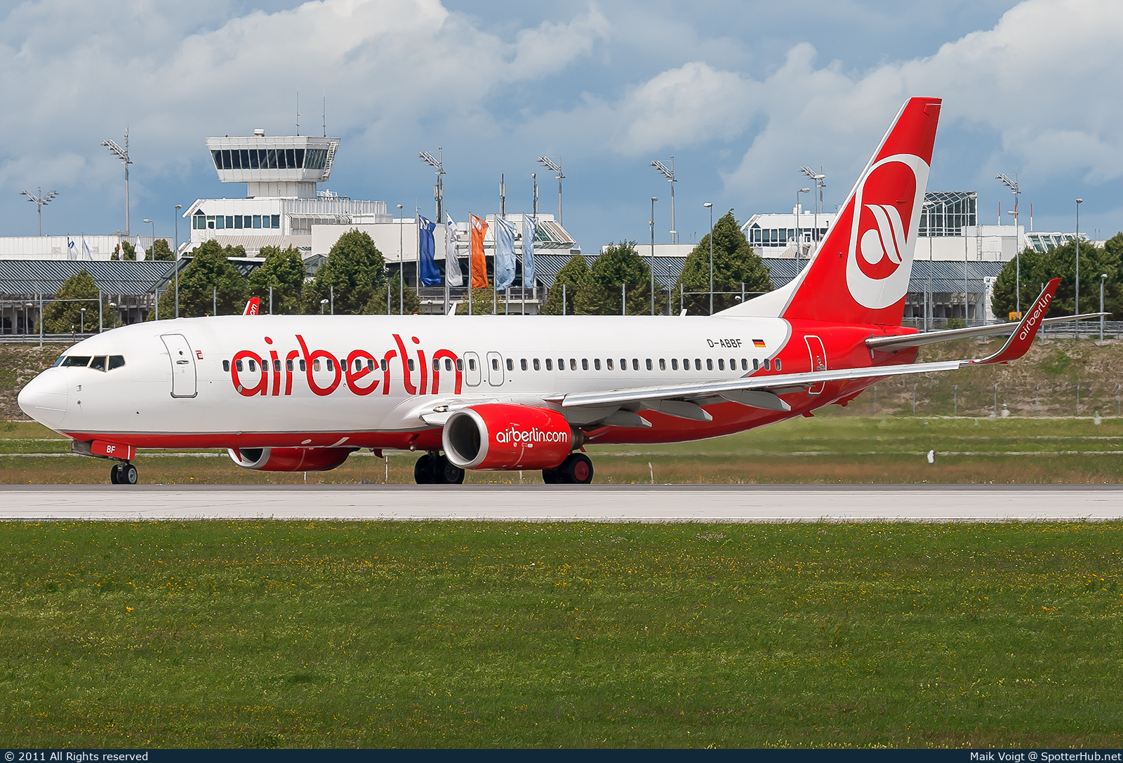 Photo of D-ABBF - Boeing 737-86J operated by Air Berlin