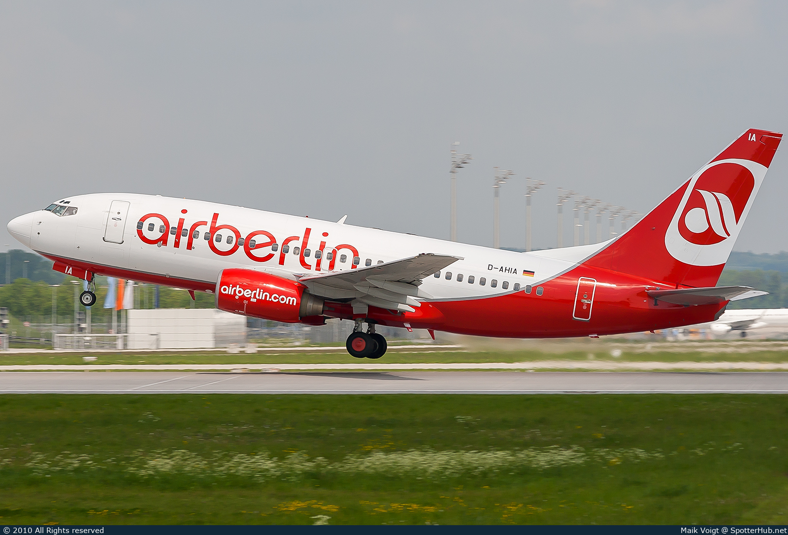 Photo of D-AHIA - Boeing 737-73S operated by Air Berlin (opb TUIfly)