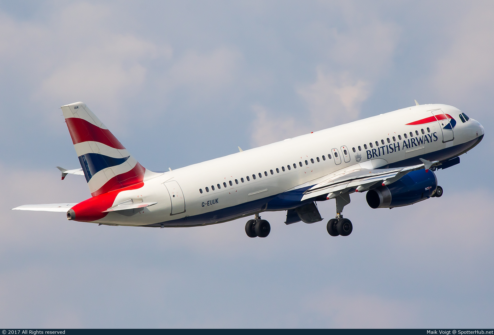 Photo of G-EUUK - Airbus A320-232 operated by British Airways