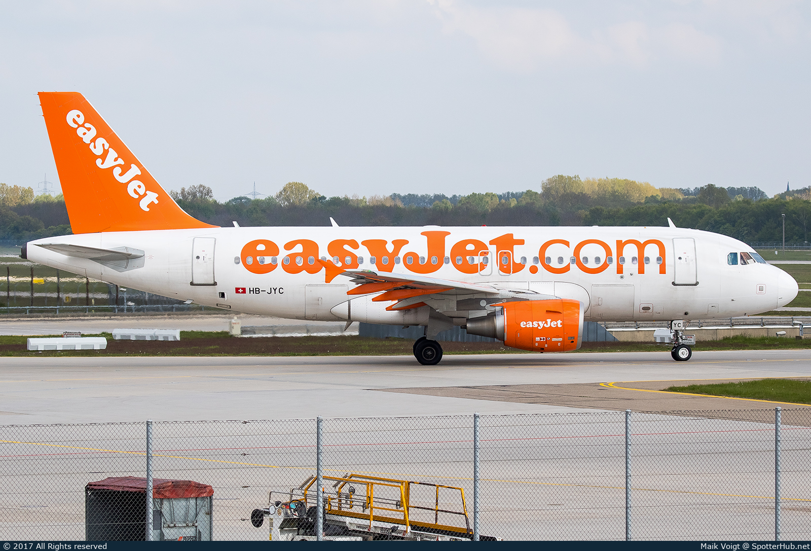 Photo of HB-JYC - Airbus A319-111 operated by easyJet Switzerland