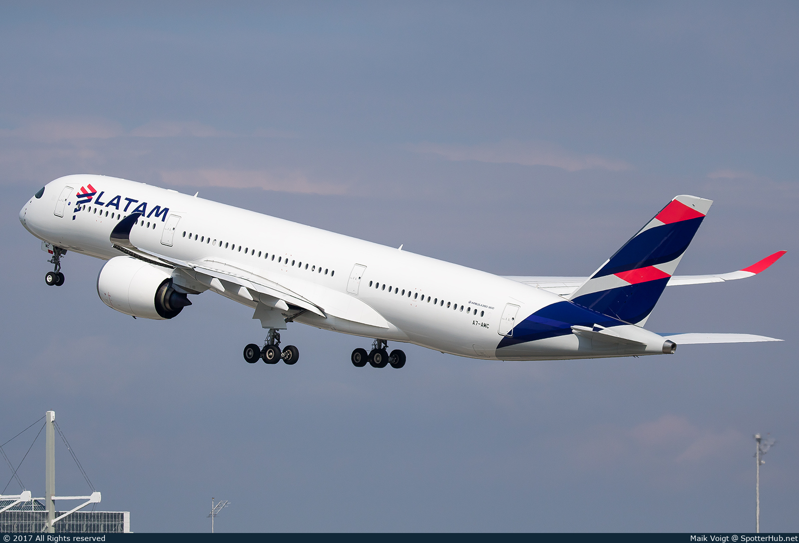Photo of A7-AMC - Airbus A350-941 operated by Qatar Airways (opb LATAM Airlines Brasil)