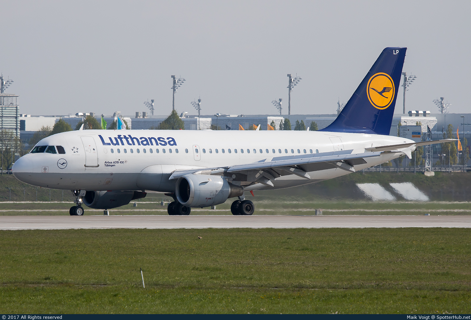 Photo of D-AILP - Airbus A319-114 operated by Lufthansa