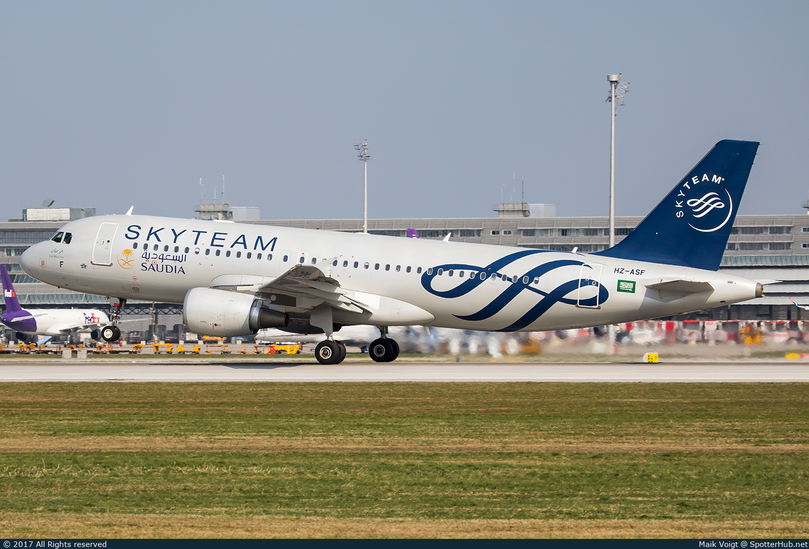 Photo of HZ-ASF - Airbus A320-214 operated by Saudia