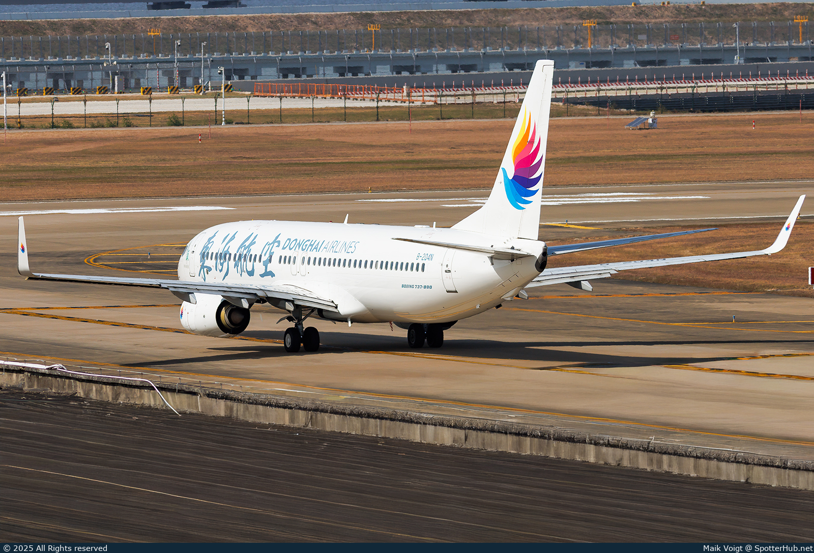 Photo of B-204N - Boeing 737-83Z operated by Donghai Airlines