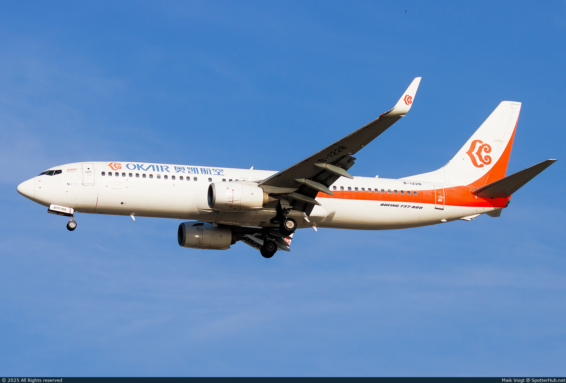 Photo of B-1228 - Boeing 737-8KF operated by OK Air
