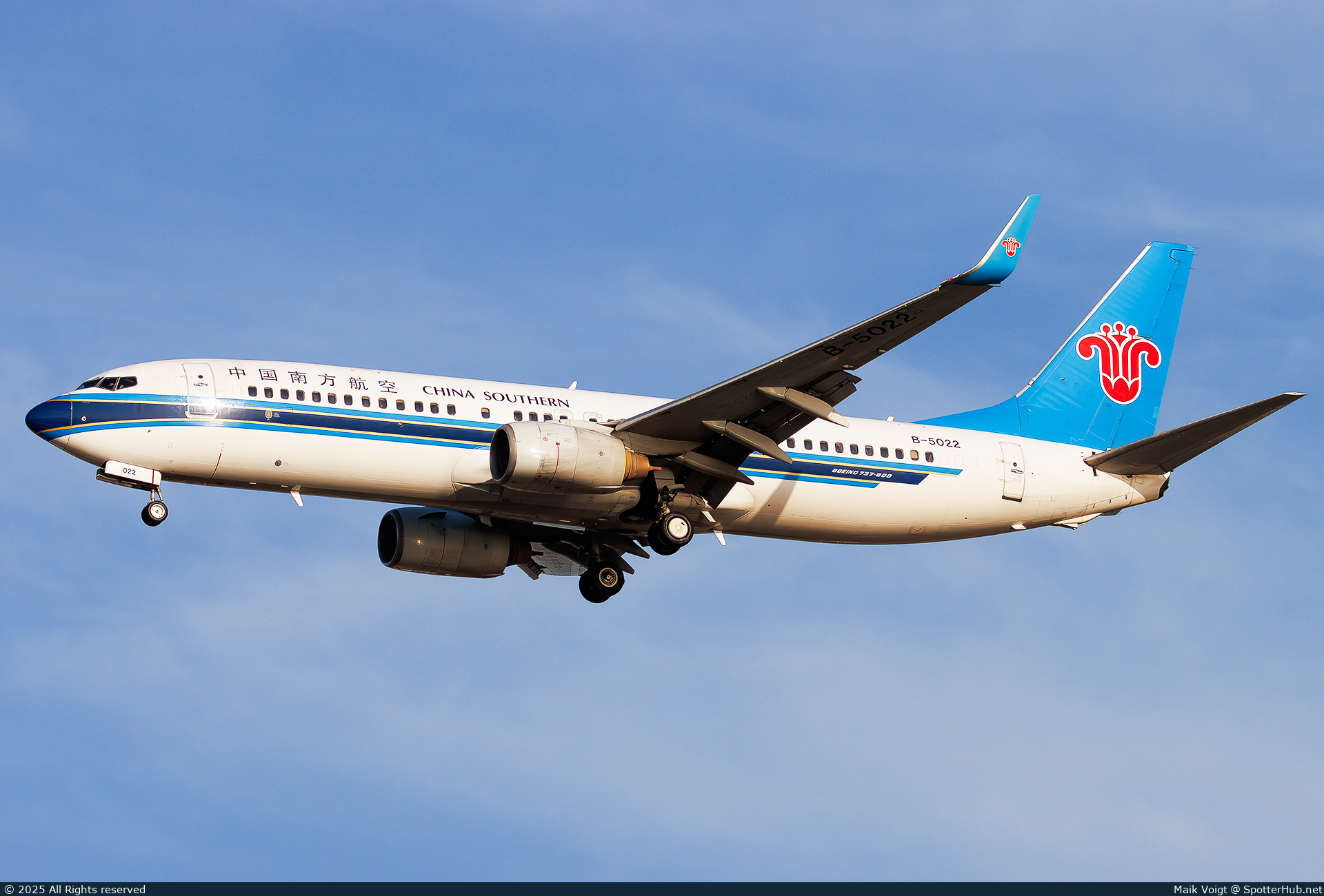 Photo of B-5022 - Boeing 737-81B operated by China Southern Airlines