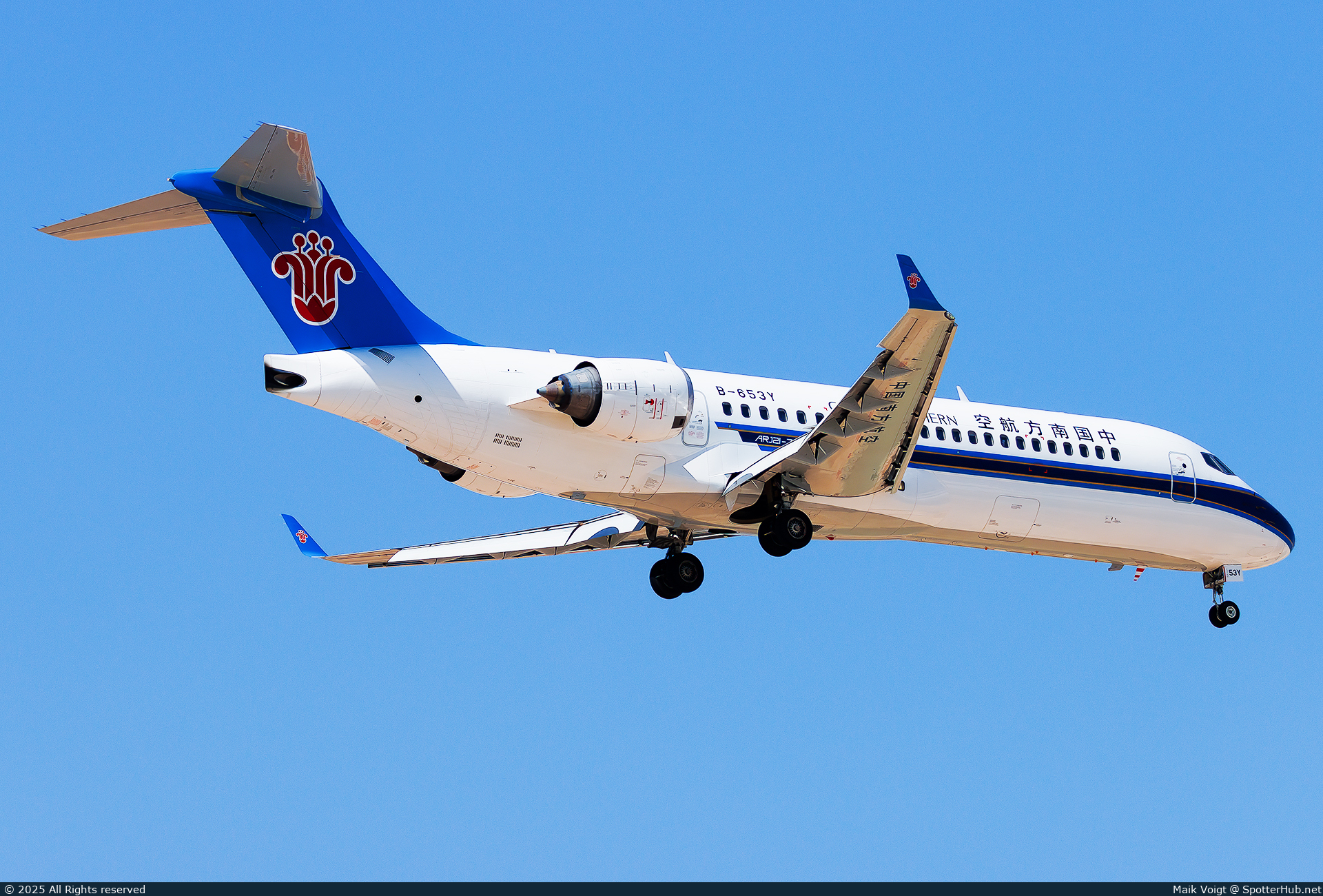 Photo of B-653Y - COMAC C909 operated by China Southern Airlines