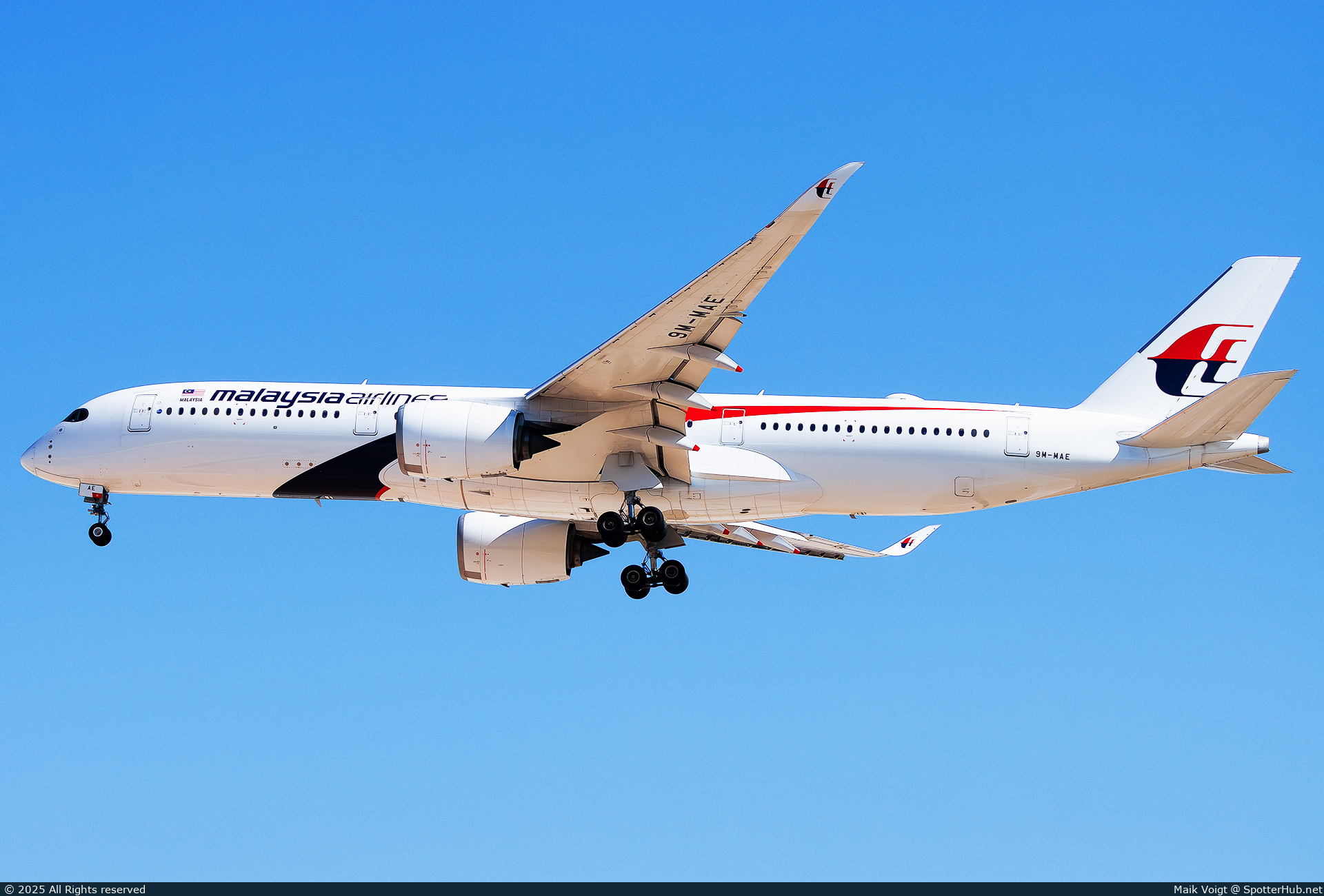 Photo of 9M-MAE - Airbus A350-941 operated by Malaysia Airlines